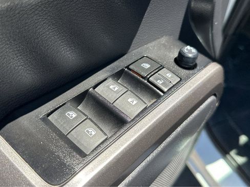 Used 2023 Toyota Tacoma SR5 image 34