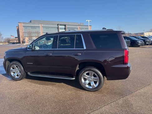 Used 2020 Chevrolet Tahoe Premier w/ Premier 6.2L Value Package image 17