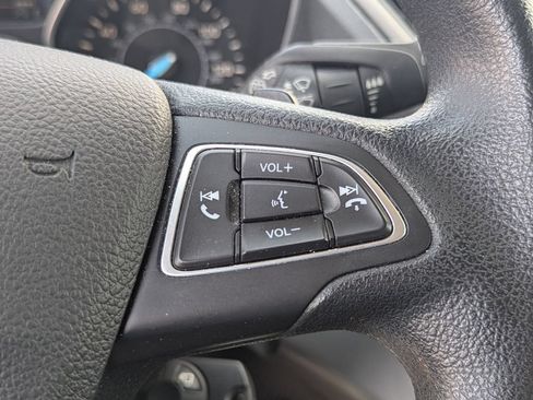 Used 2017 Ford Escape SE AWD/4WD image 16