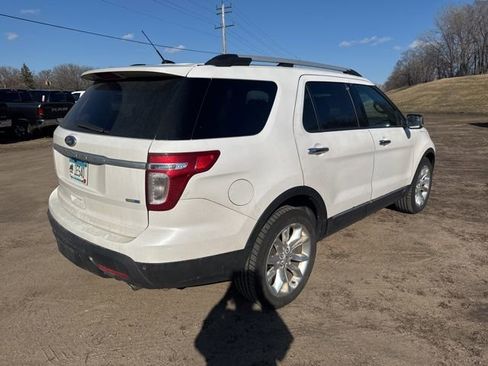 Used 2014 Ford Explorer XLT w/ Equipment Group 202A image 11