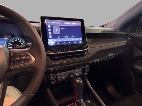 Used 2023 Jeep Compass Altitude image 14