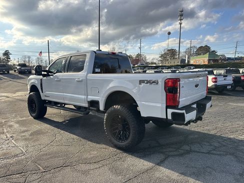 New 2025 Ford F250 Lariat w/ Lariat Ultimate Package image 5