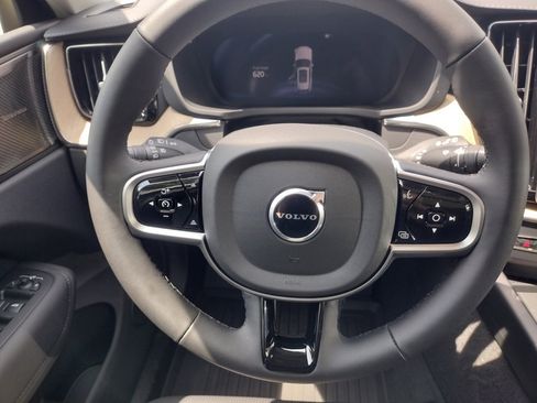 New 2026 Volvo XC60 B5 Ultra w/ Protection Package Premier image 15