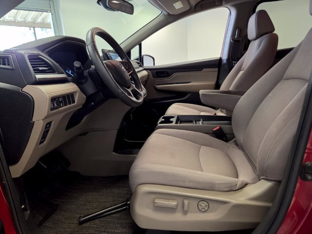 Used 2023 Honda Odyssey EX image 9