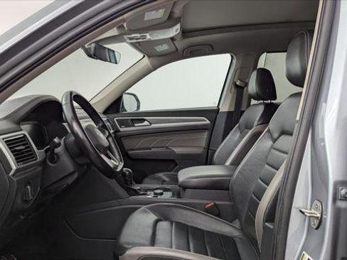 Used 2022 Volkswagen Atlas SEL Premium image 14