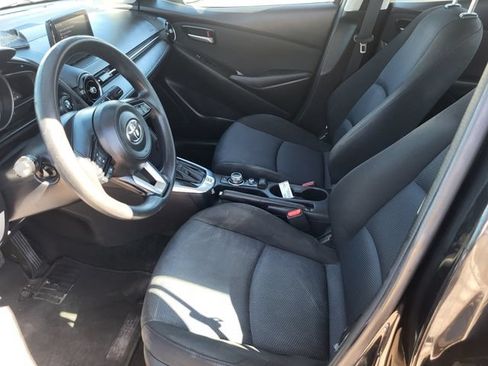 Used 2019 Toyota Yaris LE FWD image 12