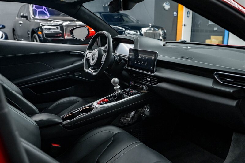 Used 2025 Lotus Emira RWD image 33
