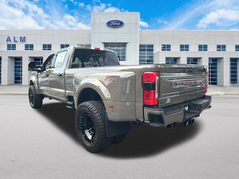 New 2026 Ford F450 Platinum w/ Platinum Plus Package AWD/4WD image 8