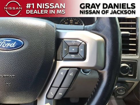 Used 2018 Ford F150 Lariat w/ Equipment Group 502A Luxury AWD/4WD image 14