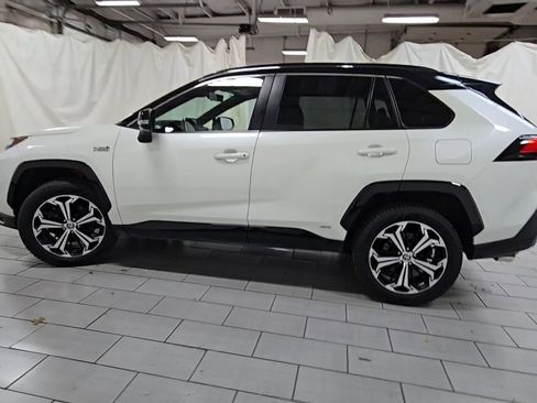 Certified 2022 Toyota RAV4 XSE w/ Premium Package image 6
