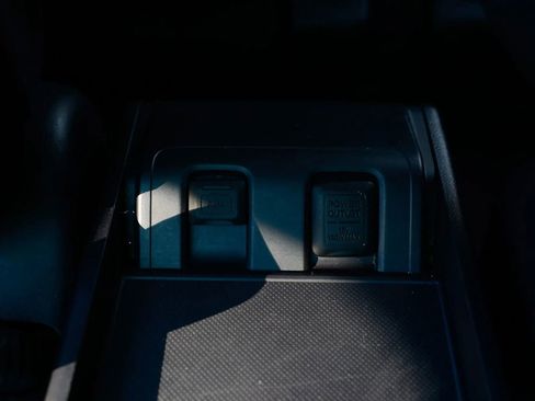 Used 2010 Honda CR-V EX image 38