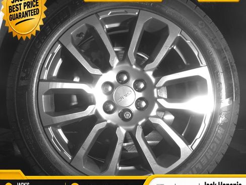 Used 2022 GMC Acadia Denali w/ GMC Pro Grade Package AWD/4WD image 25