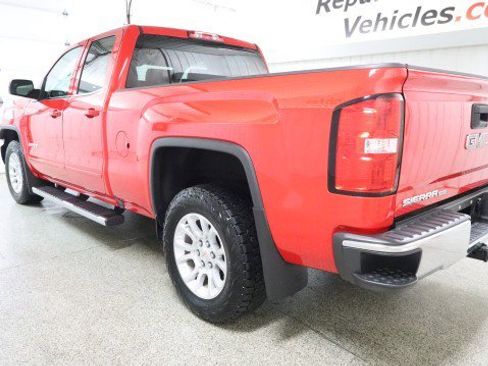 Used 2019 GMC Sierra 1500 SLE w/ SLE Value Package image 3
