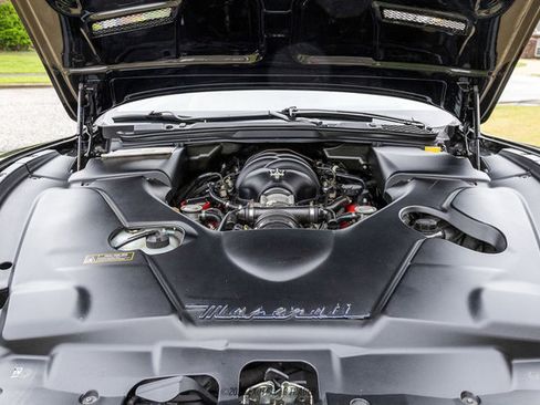 Used 2011 Maserati GranTurismo S RWD image 17