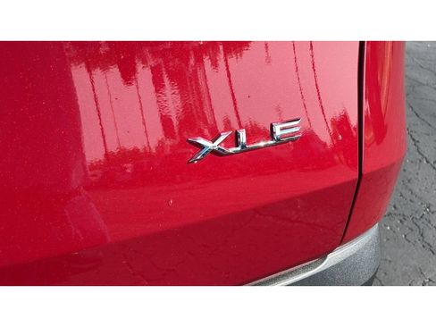 Certified 2024 Toyota Grand Highlander AWD image 8