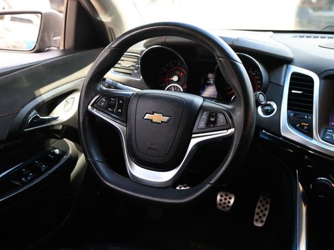 Used 2015 Chevrolet SS image 33
