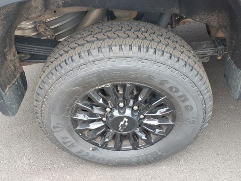 Used 2023 Chevrolet Silverado 2500 LT w/ Convenience Package AWD/4WD image 6