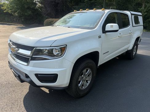 Used 2020 Chevrolet Colorado W/T w/ WT Convenience Package AWD/4WD image 1