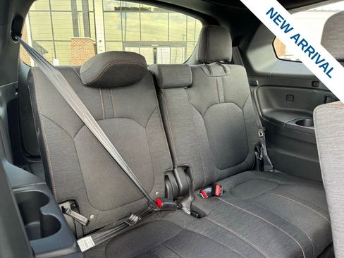 Used 2025 Honda Pilot Sport image 12