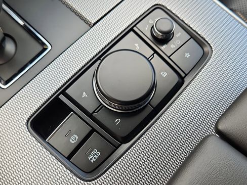 New 2025 MAZDA CX-90 Plug-In Hybrid w/ Premium Plus image 17