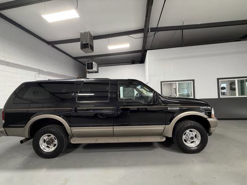 Used 2004 Ford Excursion Eddie Bauer image 4