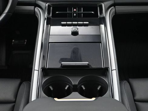 Certified 2025 Porsche Panamera 4 E-Hybrid AWD/4WD image 10
