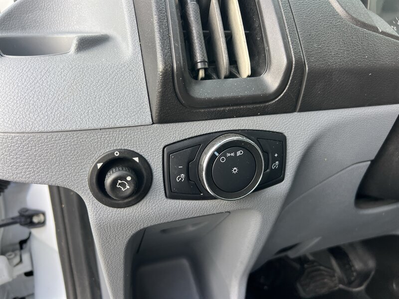 Used 2019 Ford Transit 250 130 Medium Roof RWD image 16