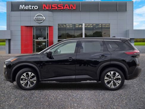 Used 2021 Nissan Rogue SV AWD/4WD image 3