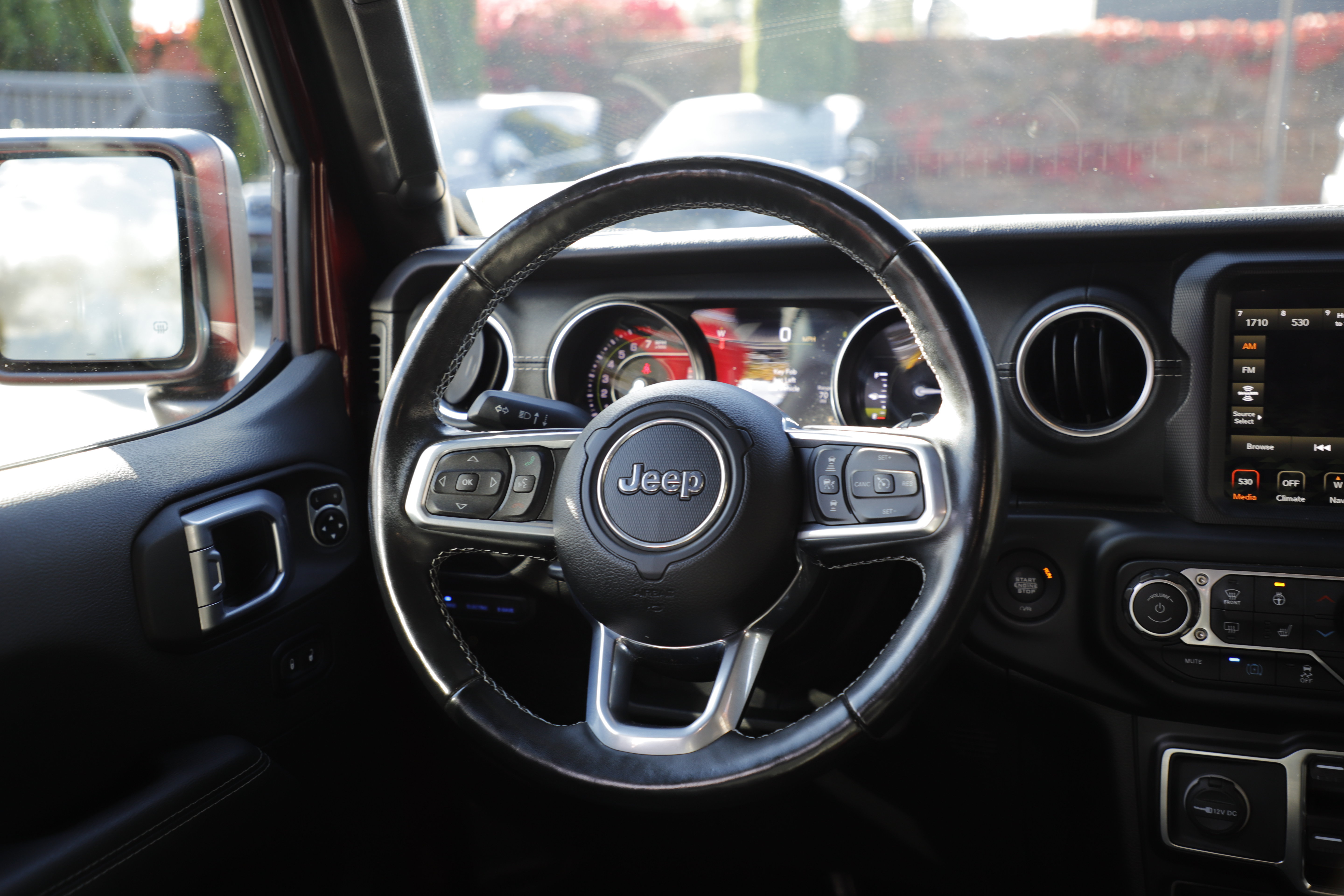Used 2021 Jeep Wrangler Unlimited Sahara w/ Cold Weather Group AWD/4WD image 17