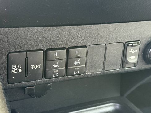 Used 2013 Toyota RAV4 Limited FWD image 15
