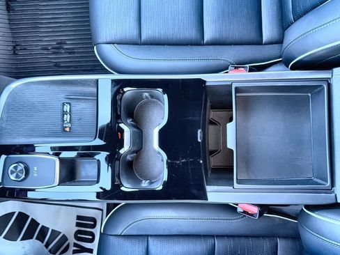 Used 2025 Buick Enclave Sport Touring w/ LPO, Floor Liner Package AWD/4WD image 24