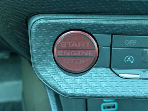 Used 2025 Ford Mustang GT RWD image 32