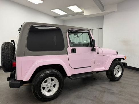 Used 2004 Jeep Wrangler Sahara w/ Dual Top Group AWD/4WD image 27