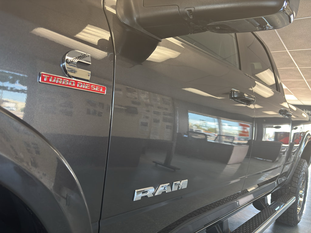 New 2025 RAM 2500 Laramie AWD/4WD image 11