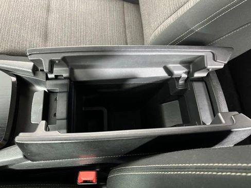 Used 2022 Nissan Rogue SV FWD image 30