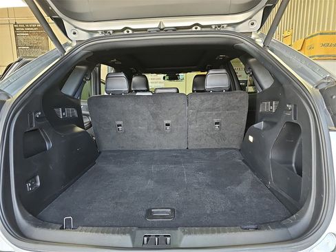 Used 2024 Ford Edge ST-Line image 12