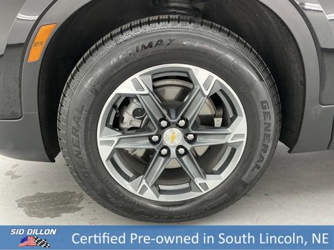 Used 2025 Chevrolet Blazer LT image 18