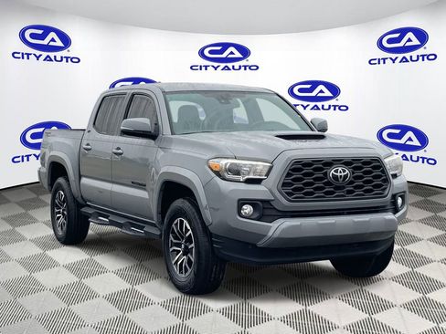Used 2020 Toyota Tacoma TRD Sport image 1
