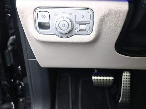 New 2026 Mercedes-Benz GLS 450 4MATIC image 16