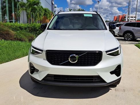 New 2026 Volvo XC40 B5 Plus w/ Protection Package Premier image 2
