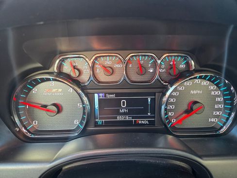 Used 2019 Chevrolet Silverado 1500 LT w/ All Star Edition image 8