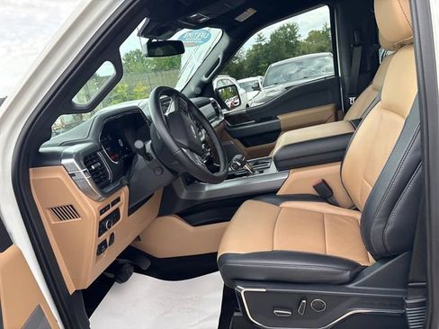 Used 2022 Ford F150 Lariat w/ Equipment Group 502A High AWD/4WD image 8