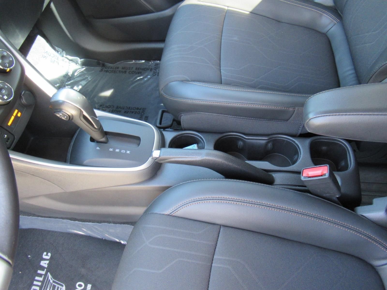 Used 2020 Chevrolet Trax LT w/ LT Convenience Package FWD image 18