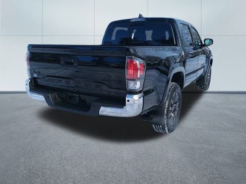 Used 2022 Toyota Tacoma Limited w/ Nightshade Package image 5
