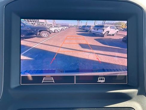 Used 2024 Chevrolet Silverado 2500 Custom w/ Custom Value Package image 4