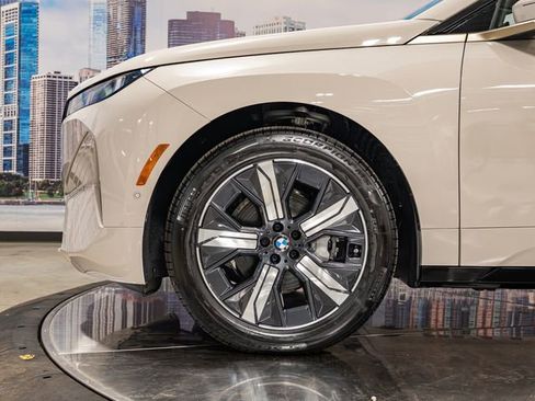 New 2026 BMW iX xDrive45 w/ Premium Package AWD/4WD image 5