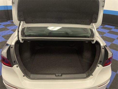 Certified 2022 Honda Insight Touring image 25