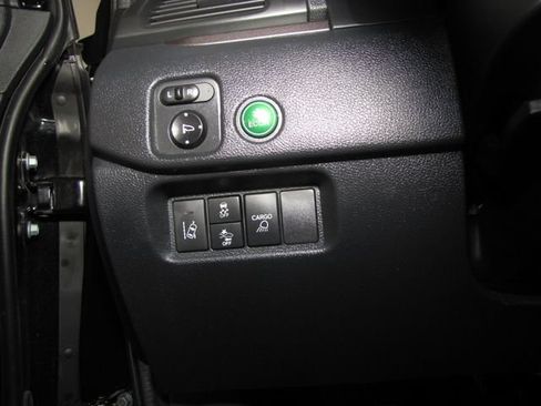 Certified 2024 Honda Ridgeline Sport image 8