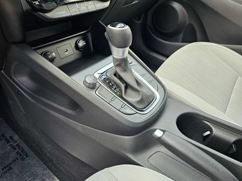 Certified 2023 Hyundai Kona SEL FWD image 25