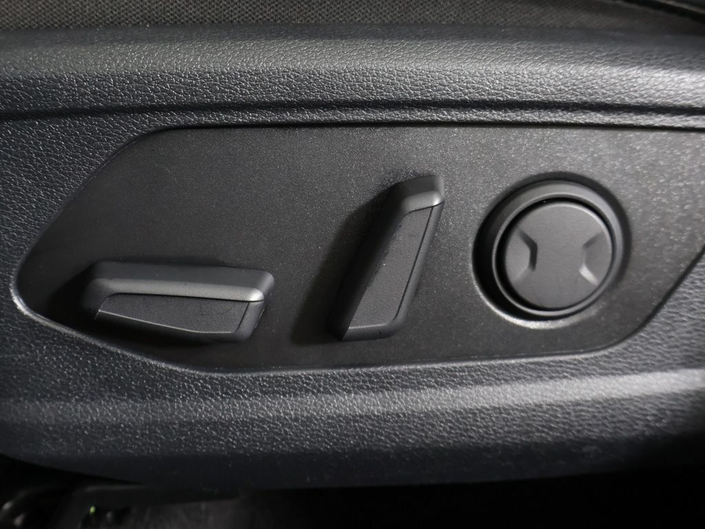 Used 2023 Kia Sportage EX FWD image 33